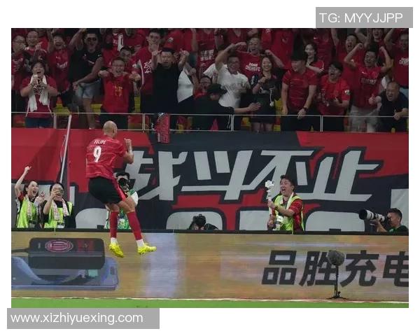 成都足球队与杭州足球队实力对比赛后分析与总结