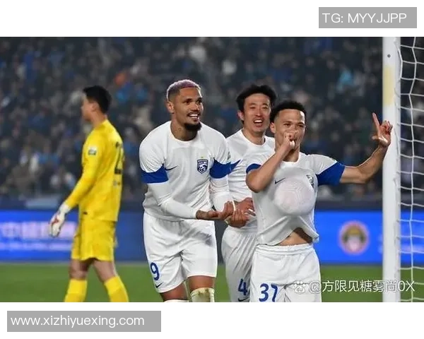 赛后分析：广州足球队与武汉足球队的战术配合与表现评估